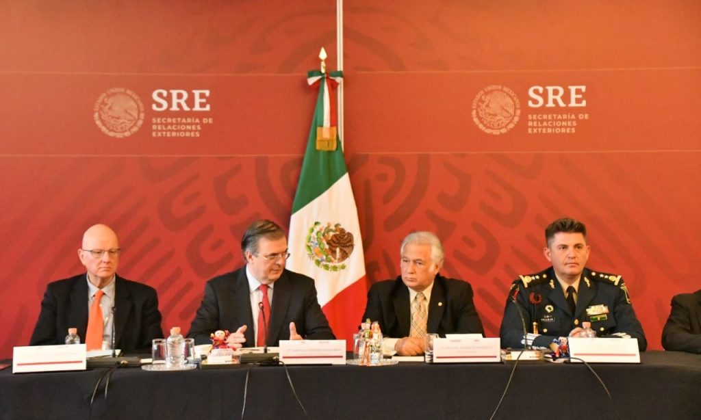 Encabezaron la sesión los secretarios Marcelo Ebrard y Miguel Torruco.